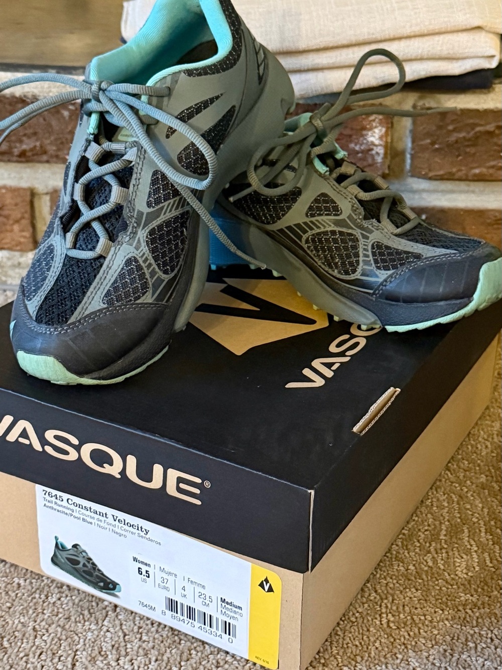 Vasque Women’s Athletic Trail Shoes in Teal and Gray
